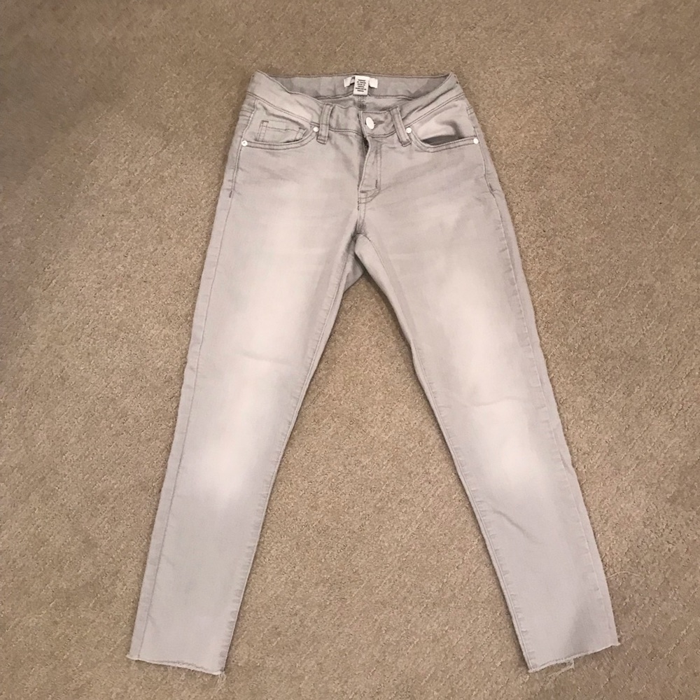 Forever 21 gray jeans! 👖 👌🏼